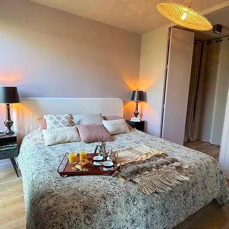 Le Penthouse Eiffel Apartment *